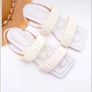 Double Band Slingback Sandals.                       )